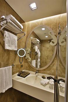 Hotel Doubletree By Hilton Atasehir And Conference Centre 5*