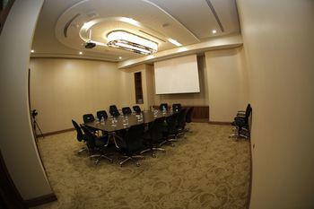 Hotel Doubletree By Hilton Atasehir And Conference Centre