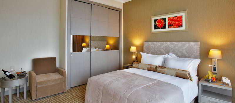 Doubletree By Hilton Atasehir And Conference Centre 5*
