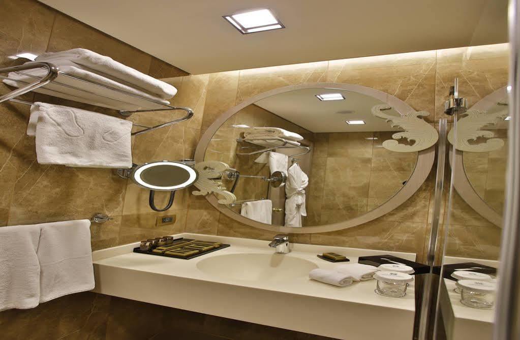 Hotel Doubletree By Hilton Atasehir And Conference Centre